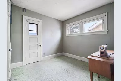 2077 Wyandotte Avenue, Oakwood, OH 44107 - Photo 23