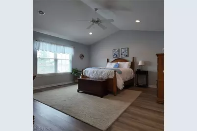 51986 Scotch Pine Drive, St Clairsville, OH 43950 - Photo 9