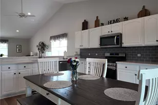 51986 Scotch Pine Dr, St Clairsville, OH 43950 - Photo 5