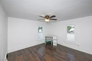940 W Hopocan Ave, Barberton, OH 44203 - Photo 17