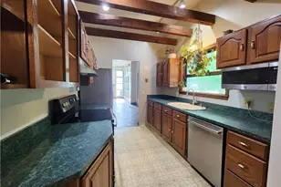 721 Frank Blvd, Akron, OH 44320 - Photo 5
