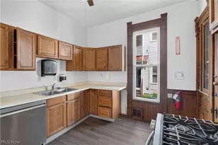 7408 Broadway Ave, Loveland, OH 44105 - Photo 15