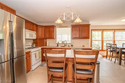 1204 Stone Crossing Street NE, Canton, OH 44721 - Photo 15