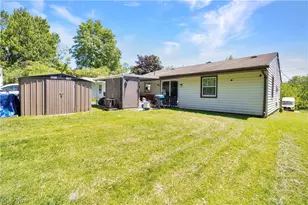 2340 Cherry Hill Ave, Youngstown, OH 44509 - Photo 3