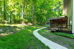 7360 Ledgewood Dr, Kirtland, OH 44094 - Photo 39