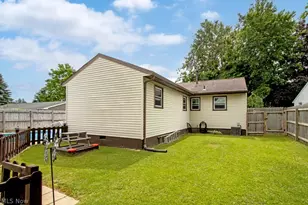 944 Edison St, Ashland, OH 44805 - Photo 9