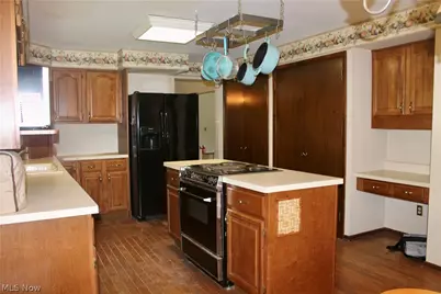 339 Country Club Boulevard, Weirton, WV 26062 - Photo 7