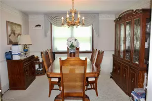 339 Country Club Blvd, Weirton, WV 26062 - Photo 5