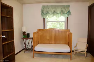 339 Country Club Blvd, Weirton, WV 26062 - Photo 15
