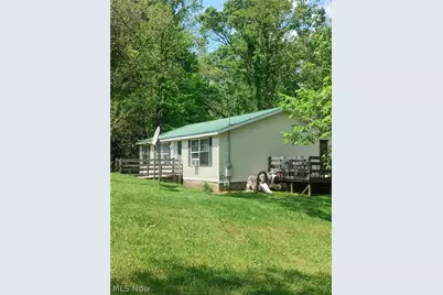 3219 Bay Road SE, Carrollton, OH 44615 - Photo 3