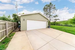 3136 W 138th St, Loveland, OH 44111 - Photo 25