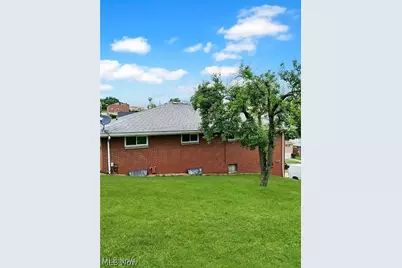 98 Summers Street, Weirton, WV 26062 - Photo 3