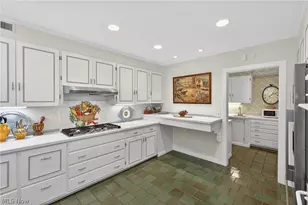 23900 Stanford Rd, Huber Heights, OH 44122 - Photo 9