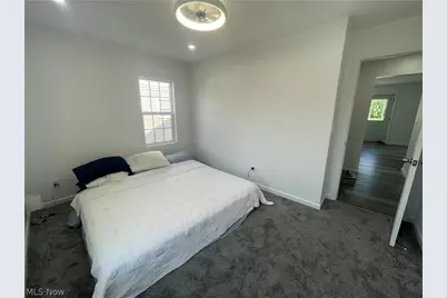 7915 Snow Road, Parma, OH 44129 - Photo 15