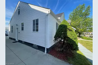 7915 Snow Road, Parma, OH 44129 - Photo 41