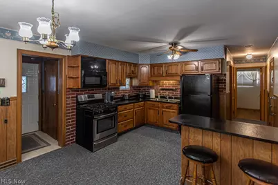 3154 Northwest Boulevard NW, Warren, OH 44485 - Photo 9