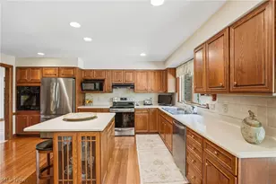 1337 Meadowood Cir, Poland, OH 44514 - Photo 29