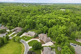 1337 Meadowood Cir, Poland, OH 44514 - Photo 5