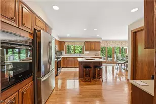 1337 Meadowood Cir, Poland, OH 44514 - Photo 27