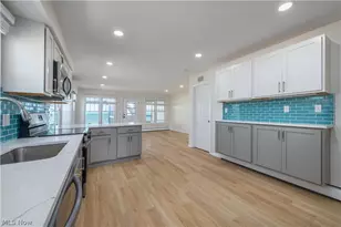 3842 Edgewater Dr, Vermilion, OH 44089 - Photo 5