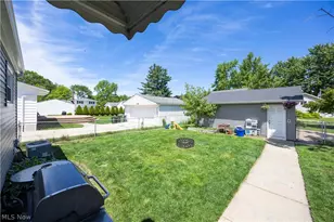 35577 Freed Dr, Eastlake, OH 44095 - Photo 37