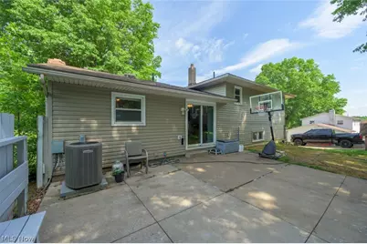 8560 Glennridge Avenue NW, Clinton, OH 44216 - Photo 13