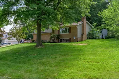8560 Glennridge Avenue NW, Clinton, OH 44216 - Photo 3