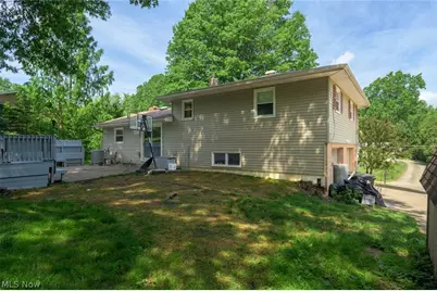 8560 Glennridge Avenue NW, Clinton, OH 44216 - Photo 5
