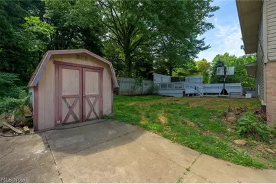 8560 Glennridge Avenue NW, Clinton, OH 44216 - Photo 7