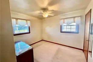 501 Edison St, Struthers, OH 44471 - Photo 13
