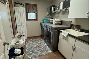 10520 Carrousel Woods Dr, New Middletown, OH 44442 - Photo 29