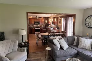 10520 Carrousel Woods Dr, New Middletown, OH 44442 - Photo 17