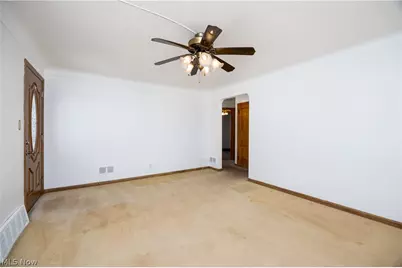 5276 W 48th Street, Parma, OH 44134 - Photo 5