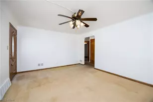 5276 W 48th St, Parma, OH 44134 - Photo 5