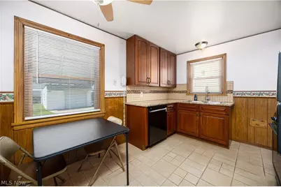 5276 W 48th Street, Parma, OH 44134 - Photo 7