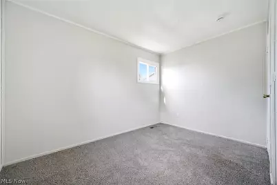 4316 Charleston Avenue, Lorain, OH 44055 - Photo 13