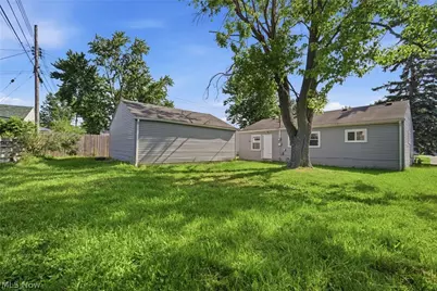 4316 Charleston Avenue, Lorain, OH 44055 - Photo 19