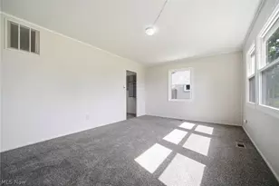 4316 Charleston Ave, Lorain, OH 44055 - Photo 3