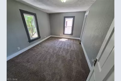 1029 E Main Street, Coshocton, OH 43812 - Photo 25