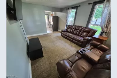 1029 E Main Street, Coshocton, OH 43812 - Photo 9