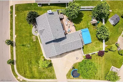 1295 Cheverton Avenue, Louisville, OH 44641 - Photo 45
