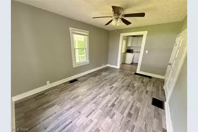 552 Gray Street, Zanesville, OH 43701 - Photo 9
