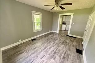 552 Gray St, Zanesville, OH 43701 - Photo 9