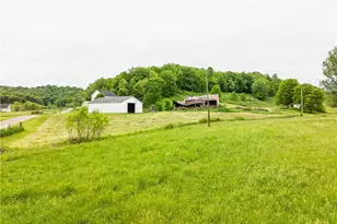 6587 Barkley Rd, Uhrichsville, OH 44683 - Photo 9