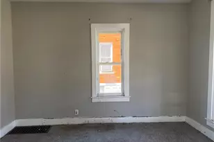506 E Gorgas St, Louisville, OH 44643 - Photo 9