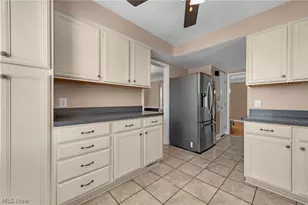 3122 Parklane Dr, Parma, OH 44134 - Photo 17