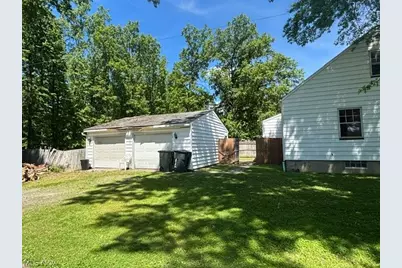 2378 Linda Drive NW, Warren, OH 44485 - Photo 3