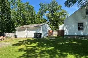 2378 Linda Dr NW, Warren, OH 44485 - Photo 3