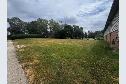 444 Sumner Street, Akron, OH 44304 - Photo 1