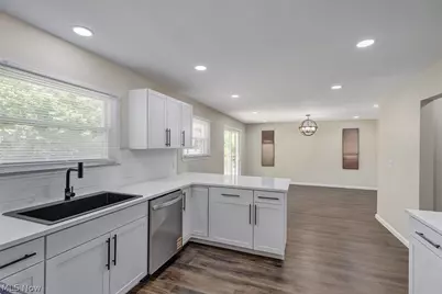 2429 Thurmont Road, Akron, OH 44313 - Photo 13